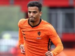 Ajax is arguing about the transfer of the defender AZ, Juventus and Barcelona fell in love with him