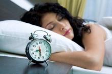 Why does a person not feel the alarm clock, if you call the vranci
