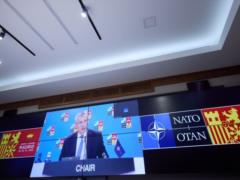 Зеленский: Украине нужно 5 млрд долларов в месяц на защиту и оборону