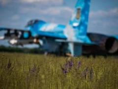 Авиация ВСУ уничтожила два состава с боеприпасами и наблюдательный пункт врага