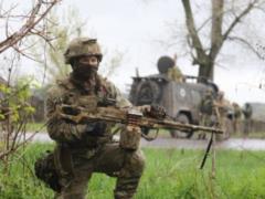 Российские оккупанты взяли в плен собственного командира, чтобы не сбежал, – перехват ГУР