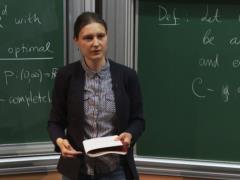 Украинка Марина Вязовская получила медаль Филдса