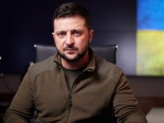 Зеленский поручил отменить необходимость разрешения на передвижение военнообязанных