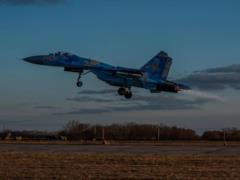 Российский истребитель атаковал украинские штурмовики, а вертолет – позиции ВСУ – ОК «Юг»