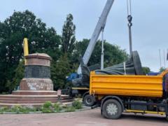 Больше никакого воссоединения Украины и России – в Переяславе снесли известный монумент. ФОТО,