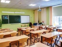 В Минобразования обещают не отчислять детей из школы за избранную родителями форму обучения