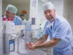 В Боткинской больнице рассказали, кого чаще атакует коронавирус