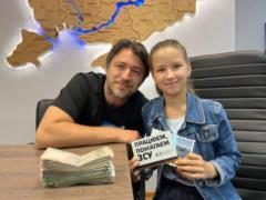 Pritula wept, if the 10-year-old girl brought 21 yew for the yoga fund. hryvnia