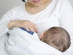 Dentist debunks myth that breastfeeding damages teeth