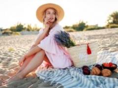 What foods and drinks are better not to take with you to the beach: expert advice