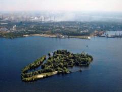 Российские захватчики ударили по Запорожской области из «Града» – большинство снарядов упало в реку