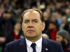 Тренер Слована Б  запалив  у роздягальні