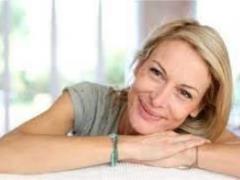 Ускоряют старение: медики назвали 5 главных врагов кожи