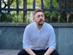 Language scandal Polyakova and Efrosinina: presenter Sukhanov publicly stood up for colleagues