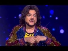 Putinist Filipp Kirkorov not allowed into Moldova - video