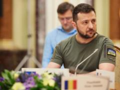 Zelensky invites Macron to Crimean Platform summit