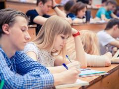 В Украине более 6500 абитуриентов сдали НМТ на 200 баллов