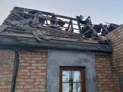 РФ обстреляла Днепропетровщину из РСЗО и ствольной артиллерии. Есть пострадавшие, повреждено полсотни домов