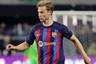 Barcelona told de Jong about the need to turn around before the minds of the contract