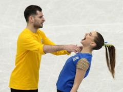 Українські фігуристи, які вразили світ емоційним виступом після трьох тижнів під обстрілами, завершили кар єру