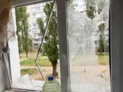 The shelling of Nikolaev: a rocket exploded near a residential building