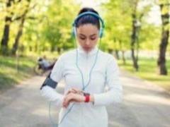 The nutritionist called the symptoms of lack of carbohydrates in the diet