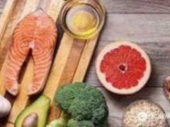 Вчені назвали продукти, які знижують ризик серцевого нападу та інсульту