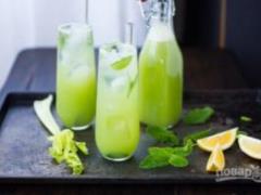 Summer drinks with mint