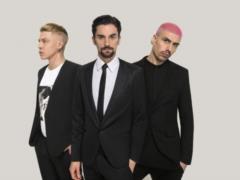 Quest Pistols sang the legendary hit “You are so beautiful” in Ukrainian – video