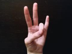 A porn gesture instead of a trident: social media reactions to the fatal mistake of the Banda agency and the Ministry of Culture