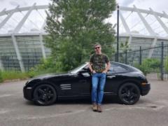 Дмитро Комаров показав, на що витратив гроші із продажу свого унікального авто