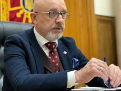 Министр обороны:  Каждому придется принести в жертву ради Украины часть комфорта 