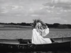 Olya Polyakova in the image of a mavka presented a powerful duet with Artem Pivovarov to the verses of Lesya Ukrainka