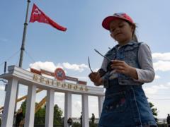 In occupied Melitopol, Russians offer money to parents who will bring their children to school