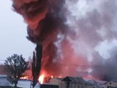 Гайдай розповів про пожежу та потужні вибухи на базі окупантів у Сватовому