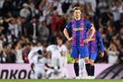 De Jong delaying the decisions about the transfer, he is not the same as the English clubs