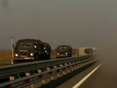 A column of military equipment was recorded in Crimea: it is moving towards mainland Ukraine
