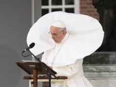 The Pope urged to pray for the elimination of the danger of nuclear war