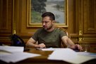 Володимир Зеленський: Розраховуємо на допомогу УЄФА у звільненні полонених українських спортсменів