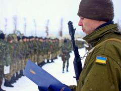 Могут ли вручить повестку снятому с воинского учета: ответ юриста