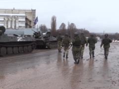Оккупантов в Луганской области в SMS предупреждают об  уголовной ответственности  за дезертирство