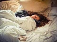How to get drunk with health, how to lie down to sleep with wet hair