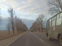 В Гомельской области заметили большую колонну медицинских автобусов армии РФ
