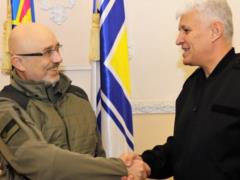 Министр обороны Болгарии посетил Украину