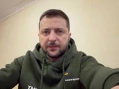 Россия хочет сделать это время для нас темным и сложным: Зеленский обратился к украинцам