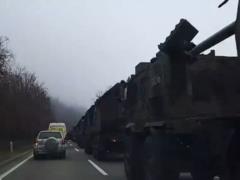 Serbia put the army on alert and pulls artillery to the border with Kosovo