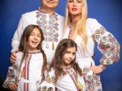 Kamaliya hired a grown-up daughter and a billionaire from a new clip