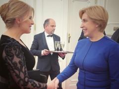 Верещук рассказала, как съездила в Словакию и подарила президенту страны украшения украинских мастеров