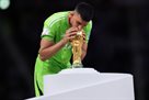 Ajax reach home with the goalkeeper of the newly minted champions of the world
