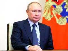 Putin ordered a ceasefire on 1. 5 days for Christmas